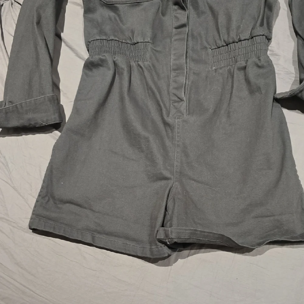 Rhythm Gray Long-Sleeve Romper - Picture 8 of 10